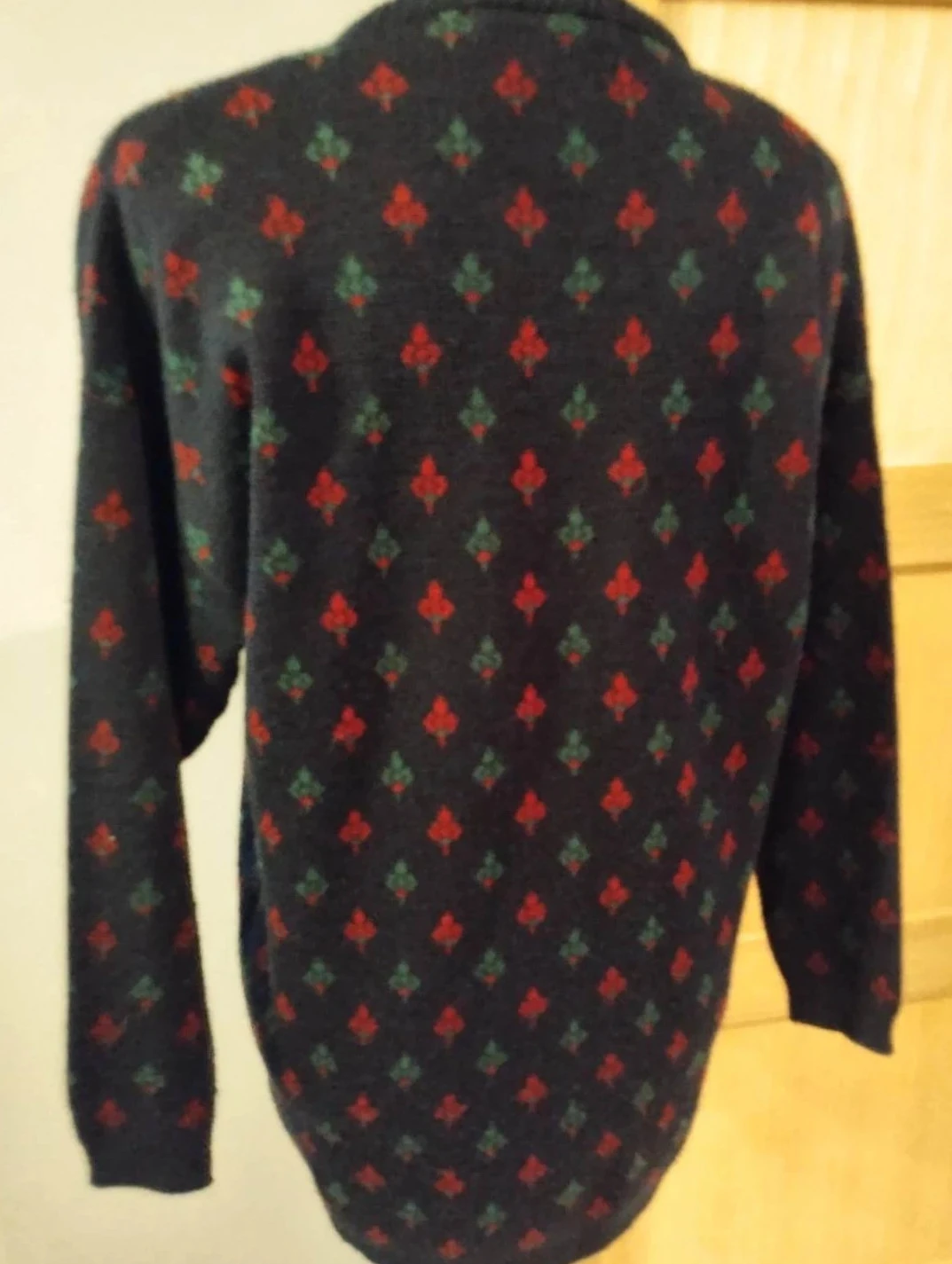 Cardigan azul marino con motivos rojos y verdes, St-Michael, T36/38 – photo 4